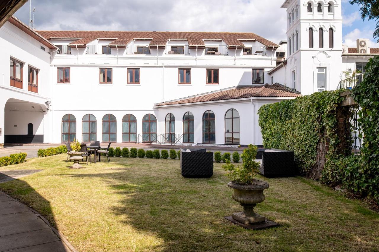Copthorne Effingham Gatwick Hotel Εξωτερικό φωτογραφία