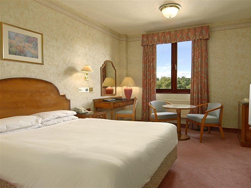 Copthorne Effingham Gatwick Hotel Δωμάτιο φωτογραφία