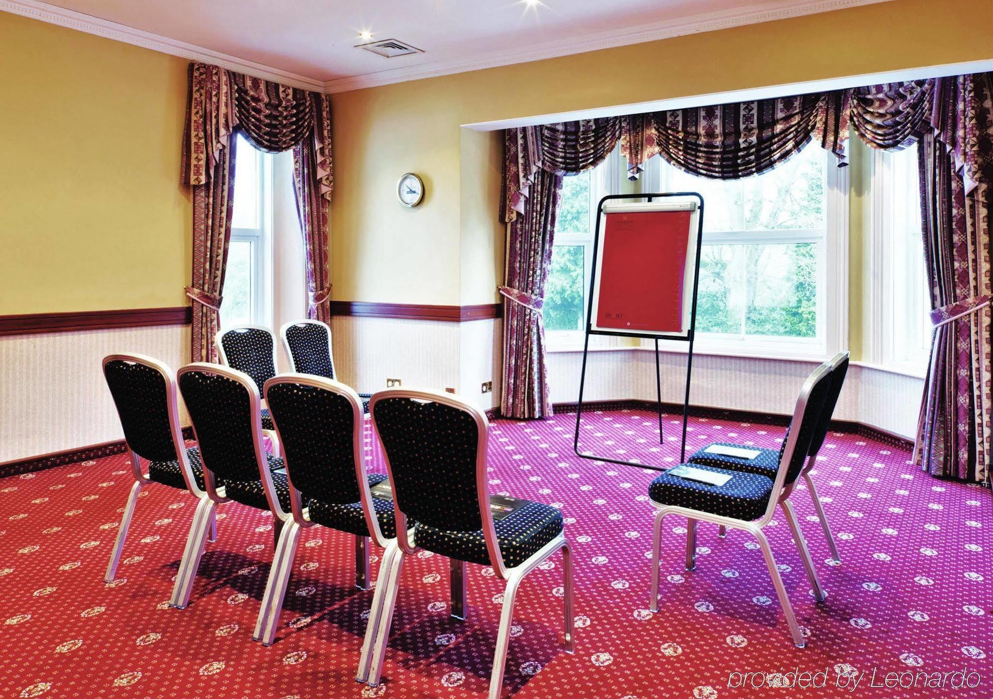 Copthorne Effingham Gatwick Hotel Επιχειρήσεις φωτογραφία