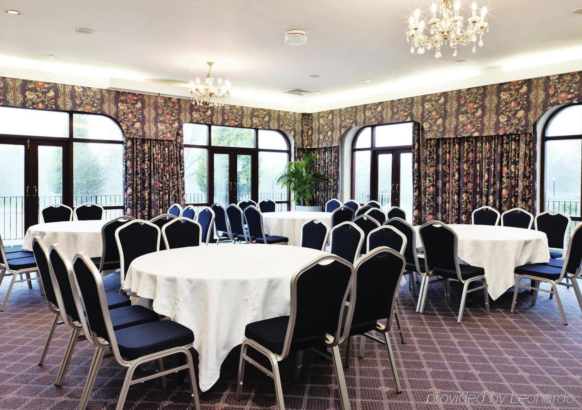 Copthorne Effingham Gatwick Hotel Επιχειρήσεις φωτογραφία