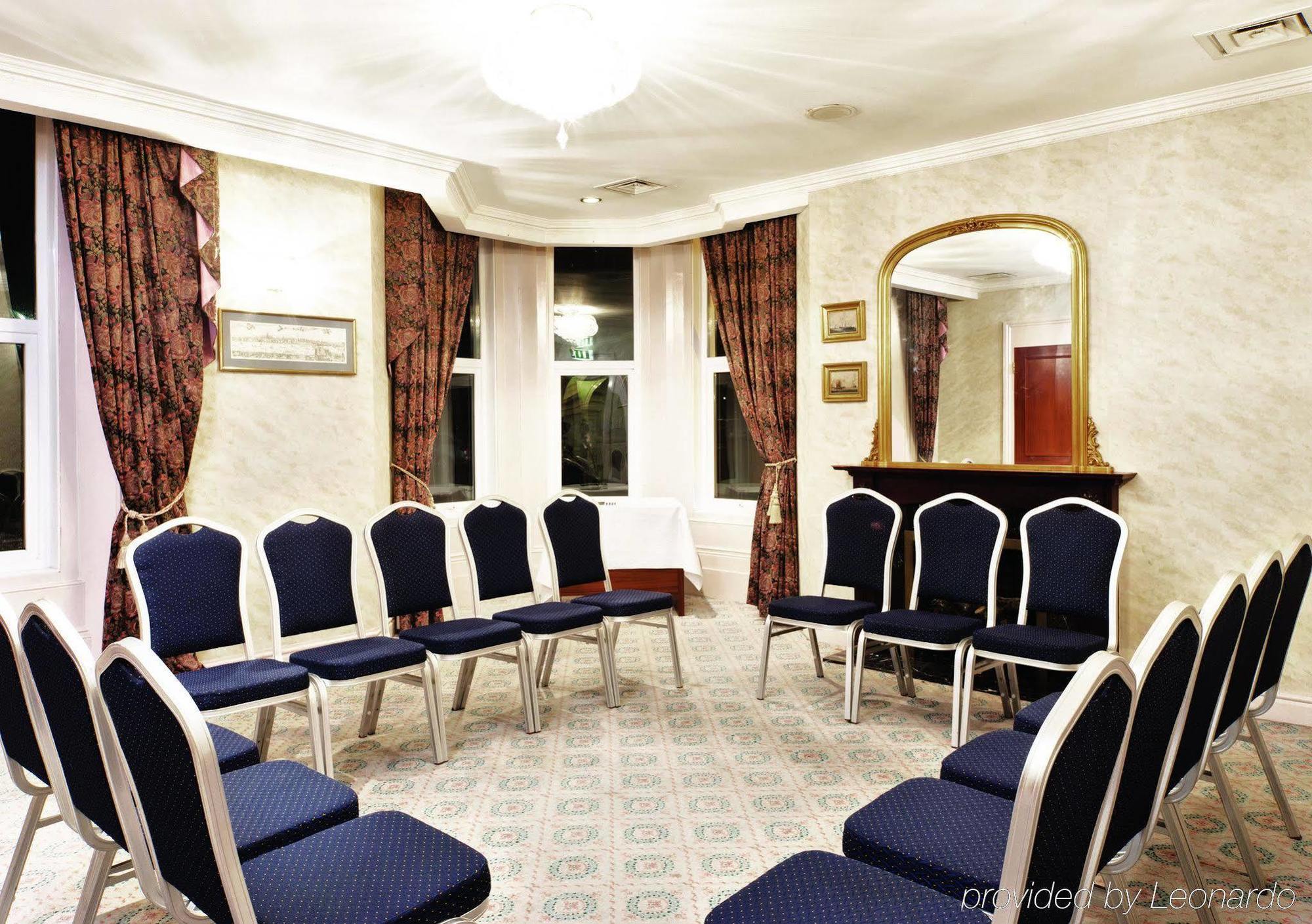 Copthorne Effingham Gatwick Hotel Επιχειρήσεις φωτογραφία
